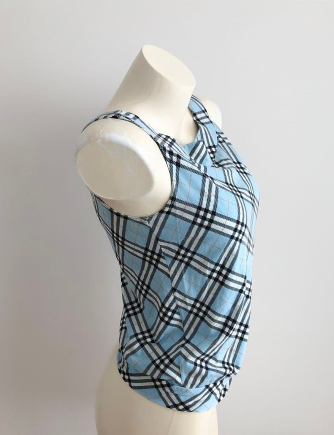 burberry blue boat neck sleeveless 상품이미지2