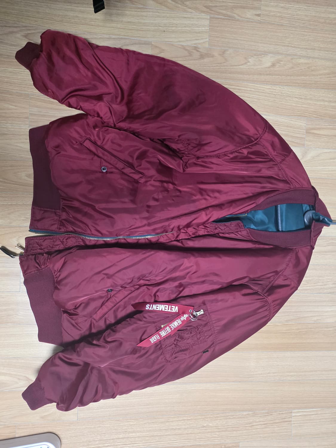 (S)베트멍 x 알파인더스트리 절개봄버 버건디 상품이미지2