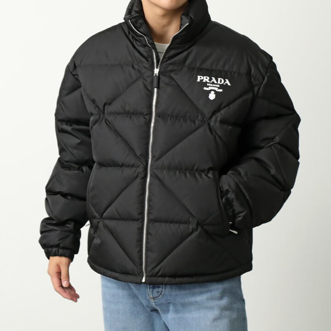 (새제품) 프라다 리나일론 퀼팅 패딩 SGB803 (M사이즈) 상품이미지2