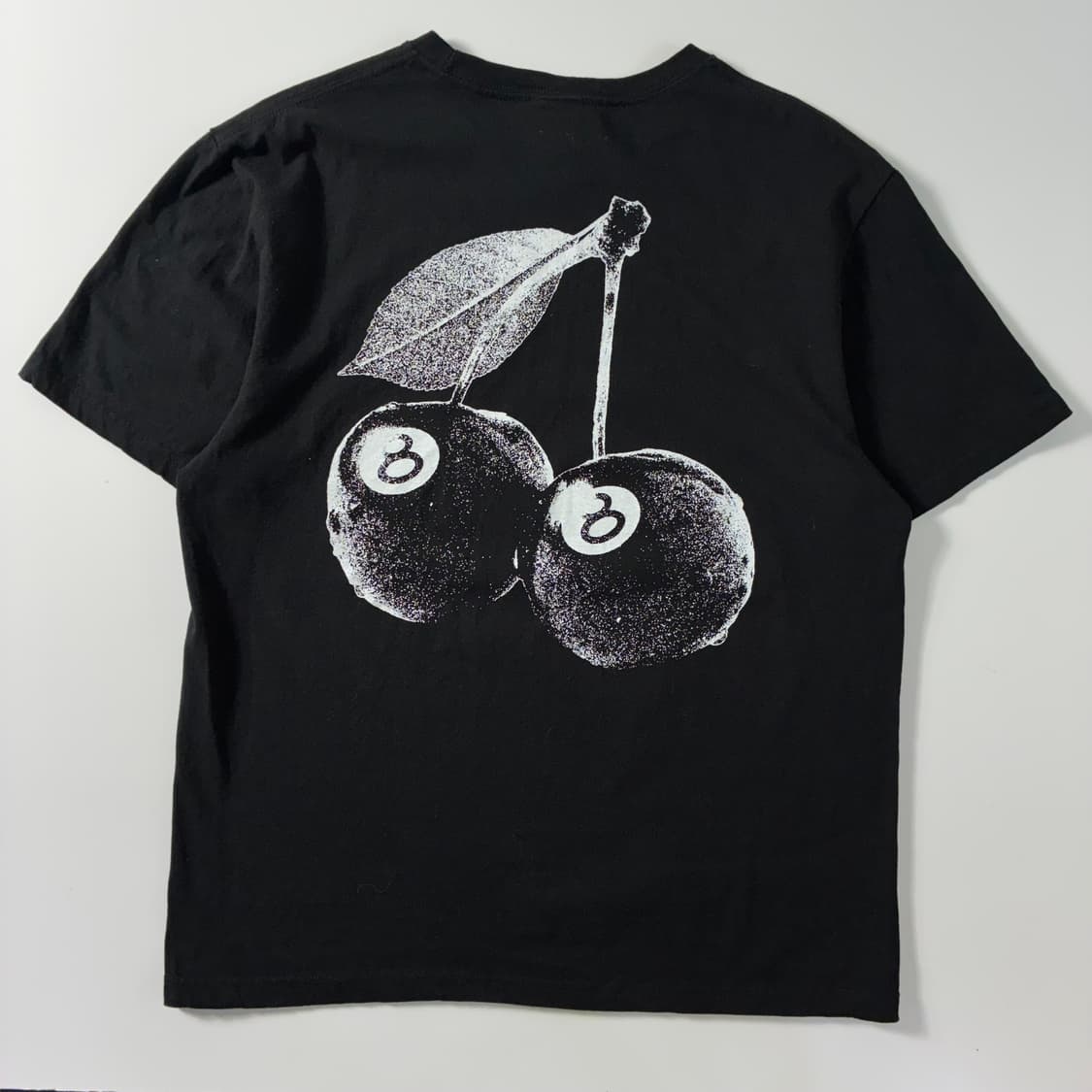 Stussy  스투시 체리 8ball 블랙 반팔 티셔츠  상품이미지2