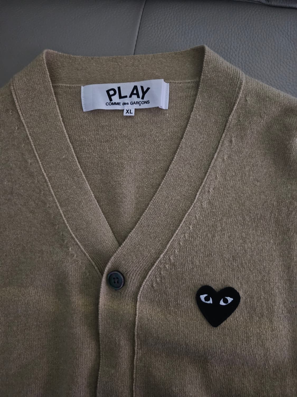 [거의 새것] 꼼데가르송 베이지 가디건 xl 상품이미지2