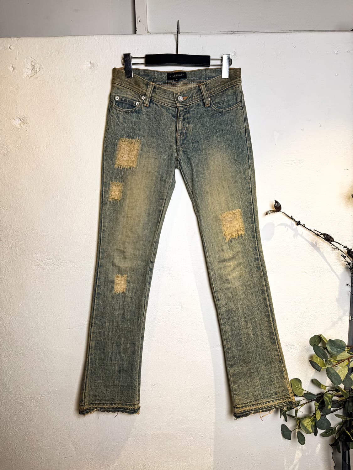 JILL STUART – Distressed Patch Denim Pan 상품이미지7