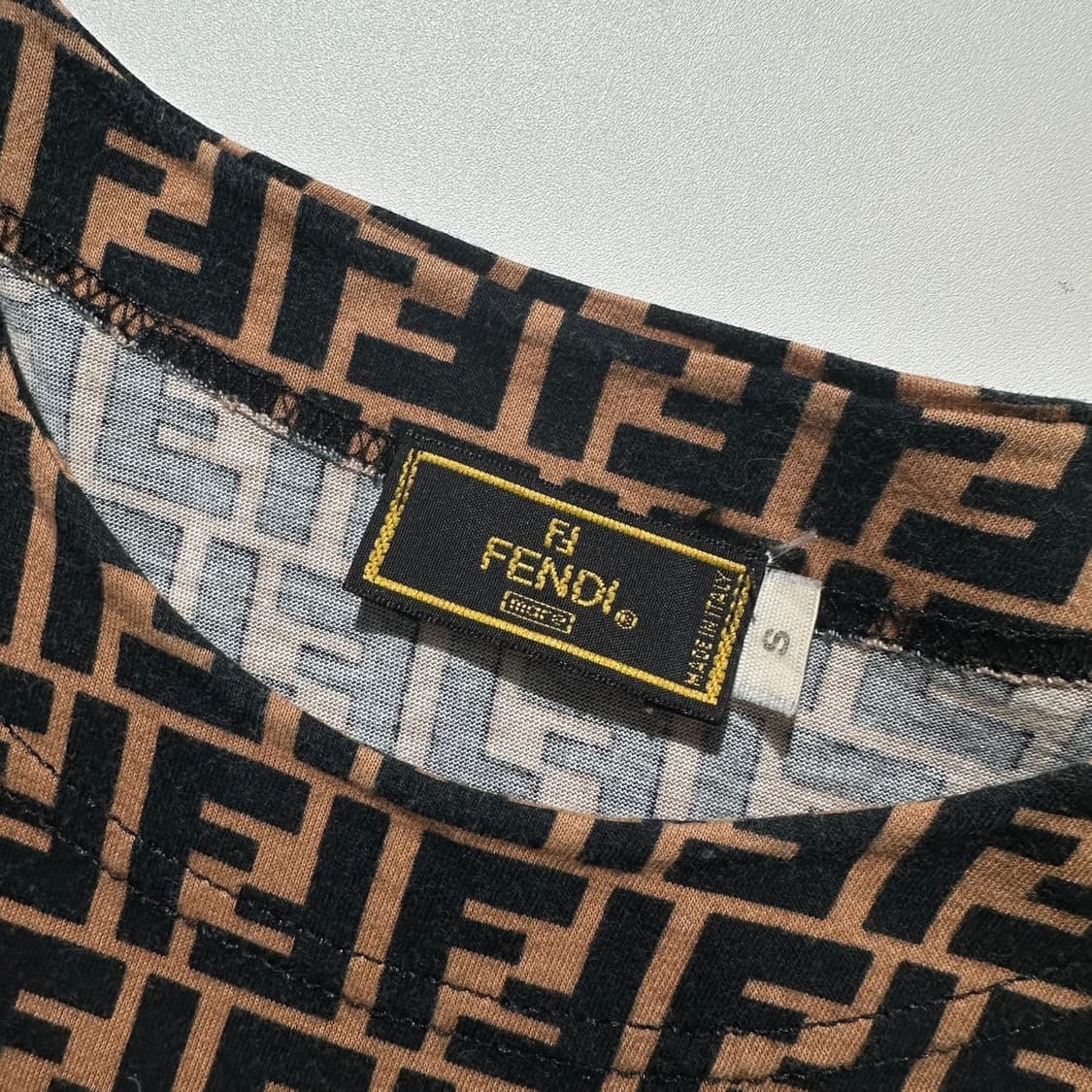 펜디 주카패턴 모노그램 반팔 티셔츠 상품이미지4