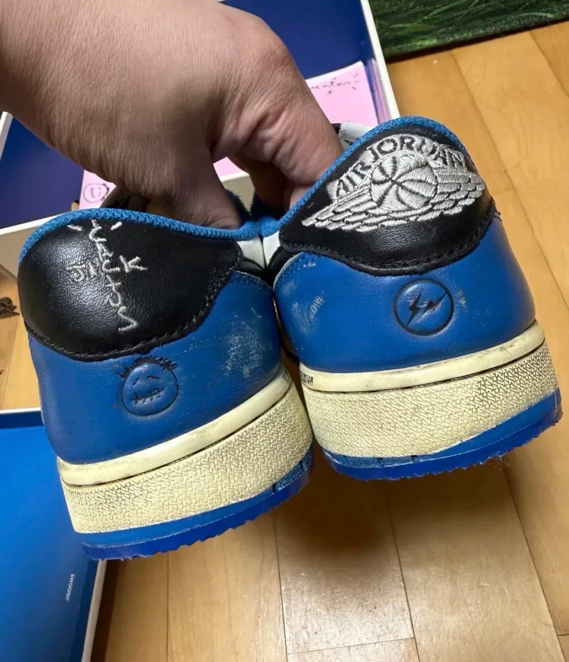 트래비스 스캇 프라그먼트 조던1 로우 \사용감 있음 275 상품이미지7