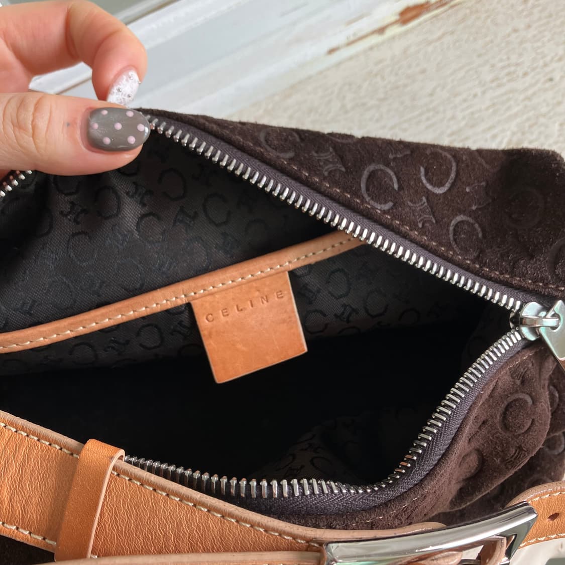 Celine 셀린느 마카담 스웨이드 미니 숄더백 상품이미지8