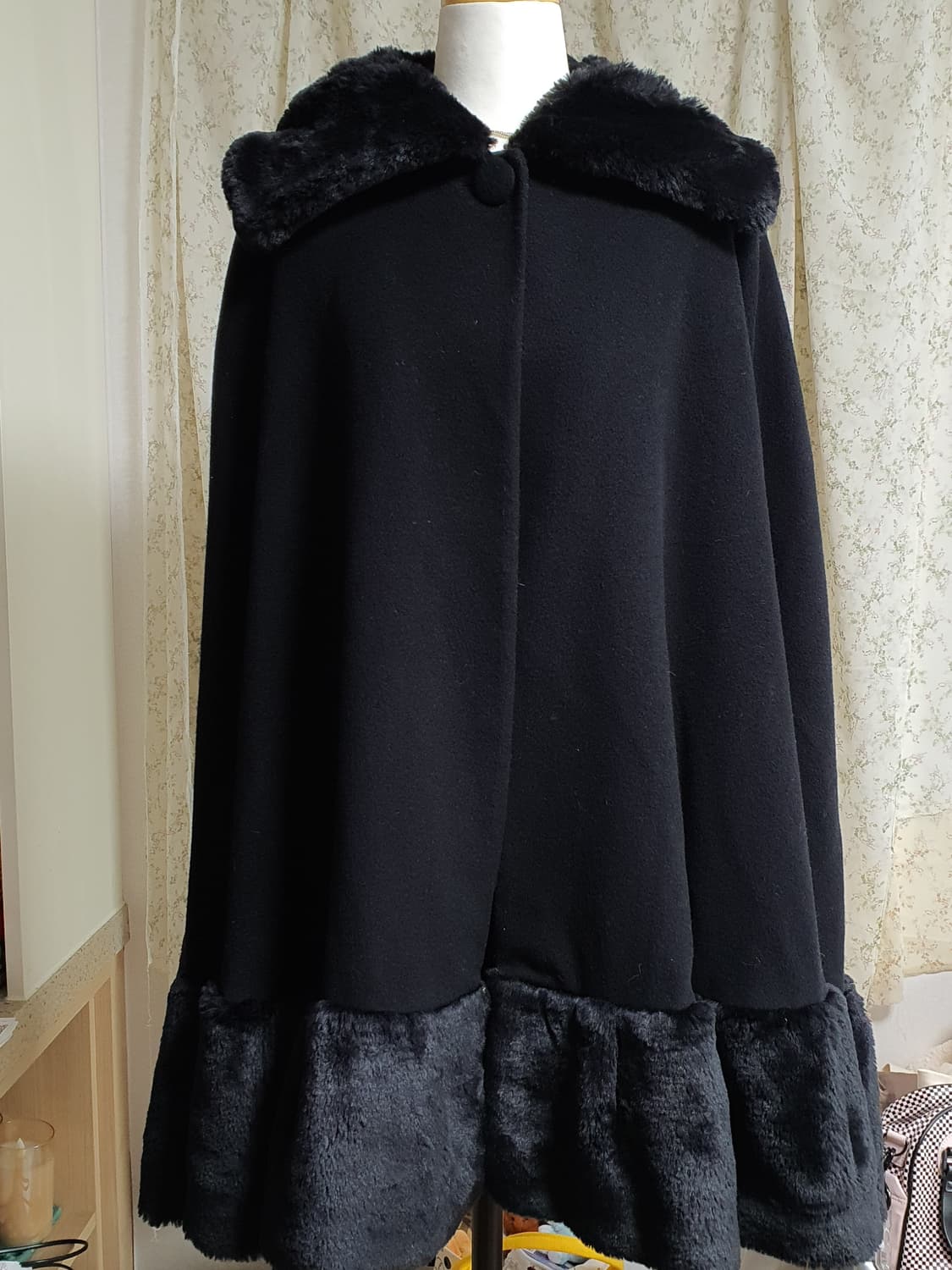[빈티지] 블랙 퍼 트리밍 망토 코트 두꺼운망토 상품이미지2