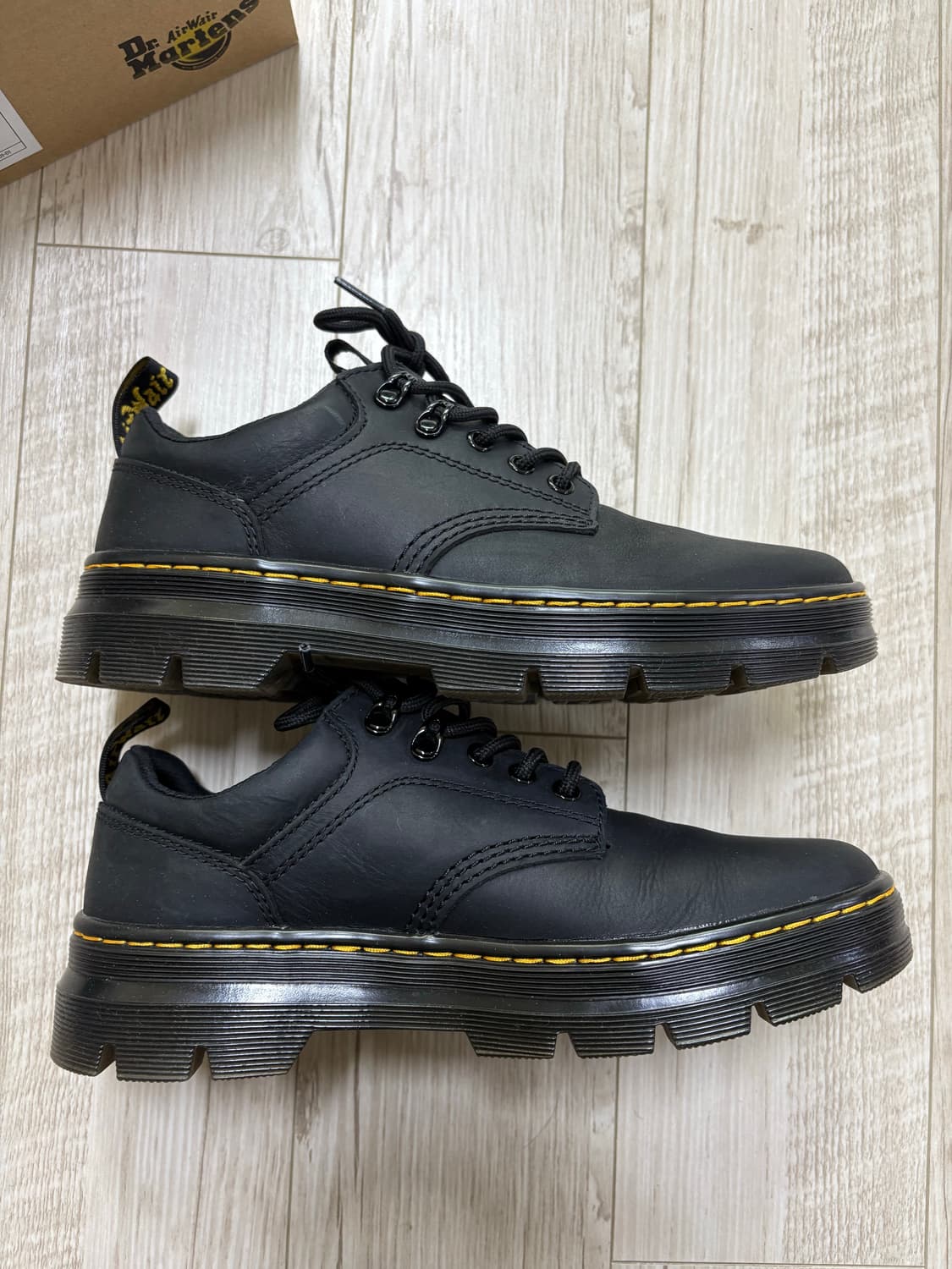 닥터마틴 리더 블랙 레더 260 상품이미지3