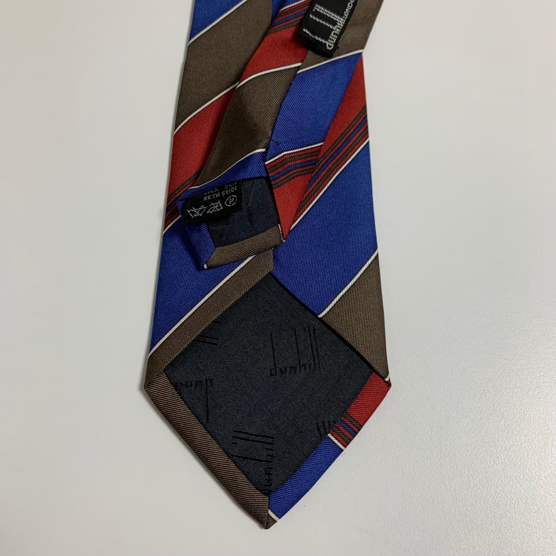 던힐(dunhill) 레지멘탈 클래식넥타이 명품 100실크 A+등급 상품이미지6