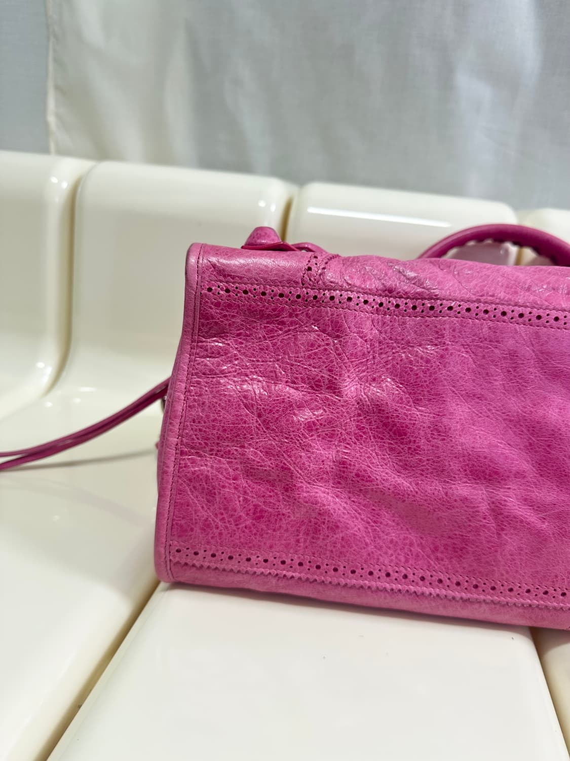 [A 정품] 발렌시아가 시티 모터백 파트타임 진핑크 상품이미지7