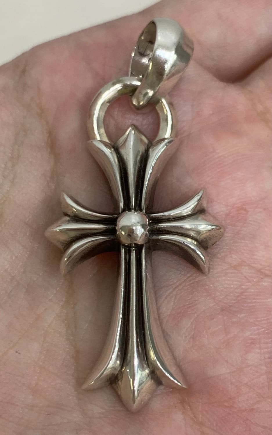 크롬하츠 CH 크로스 위드 베일 스몰 펜던트 목걸이 참 상품이미지2