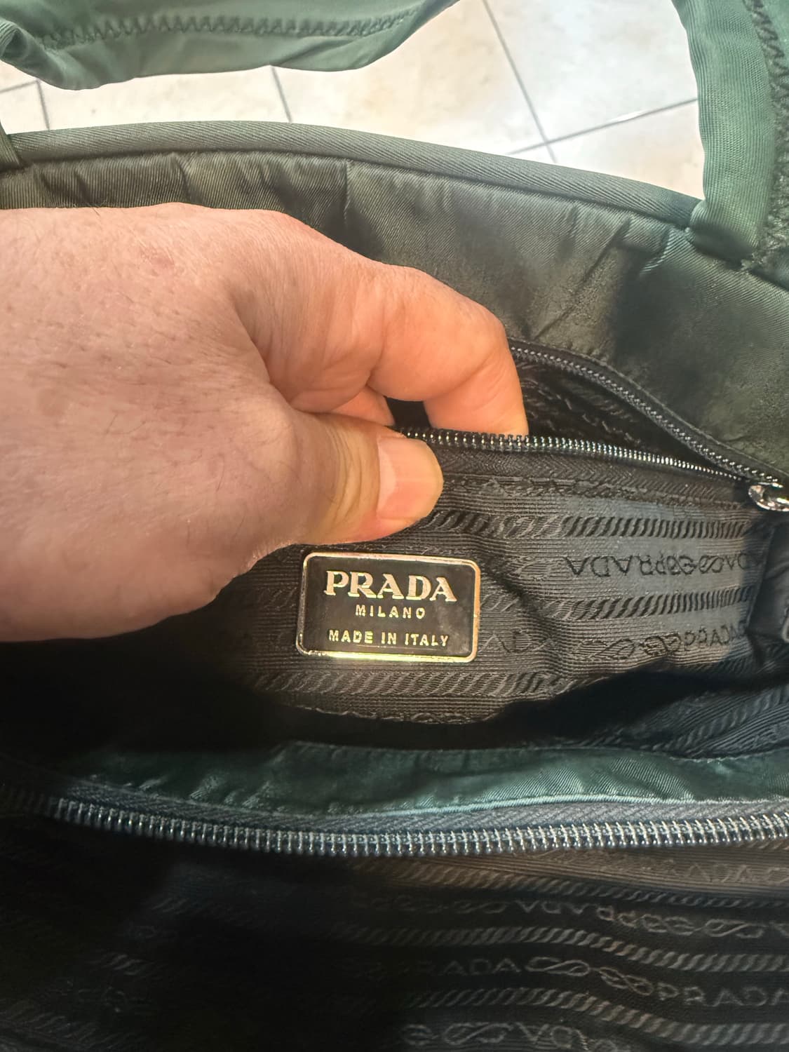 정품 프라다 나일론 토트백 팝니다 상품이미지7