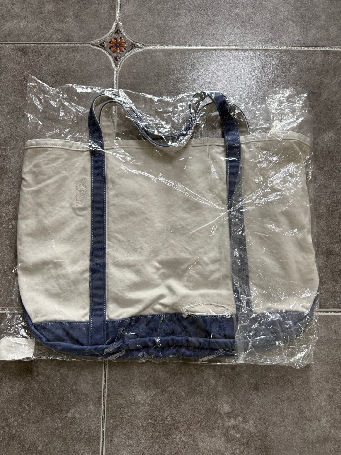 비즈빔24SS ICT Juneau Tote Bag 주노 토트 백 상품이미지2