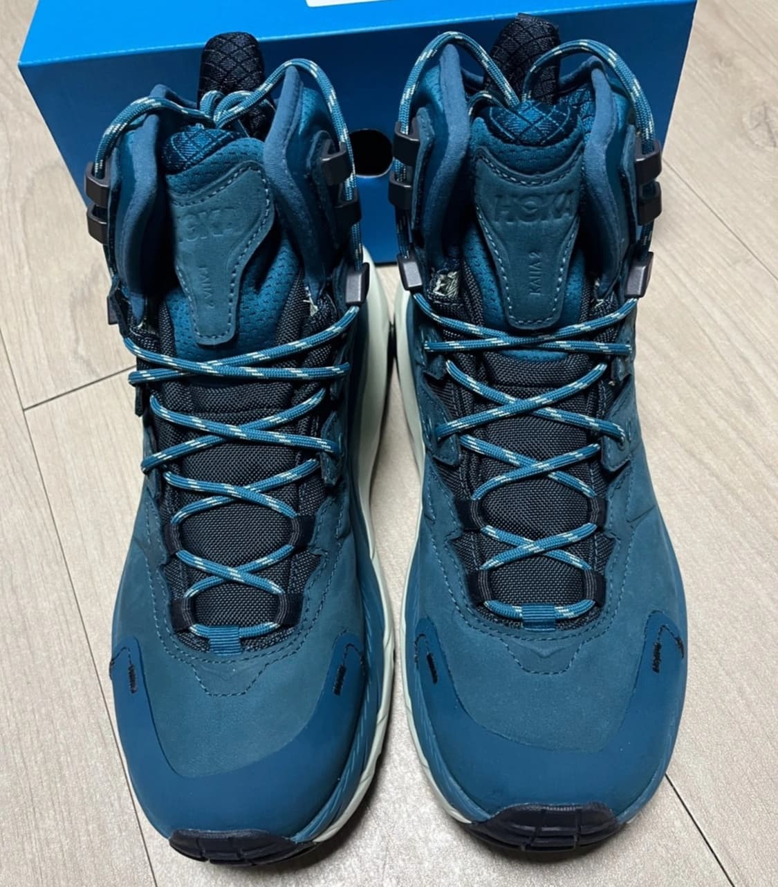 새상품 호카 우먼스 카하2 GTX 블루코랄/그래파이트 245 상품이미지1