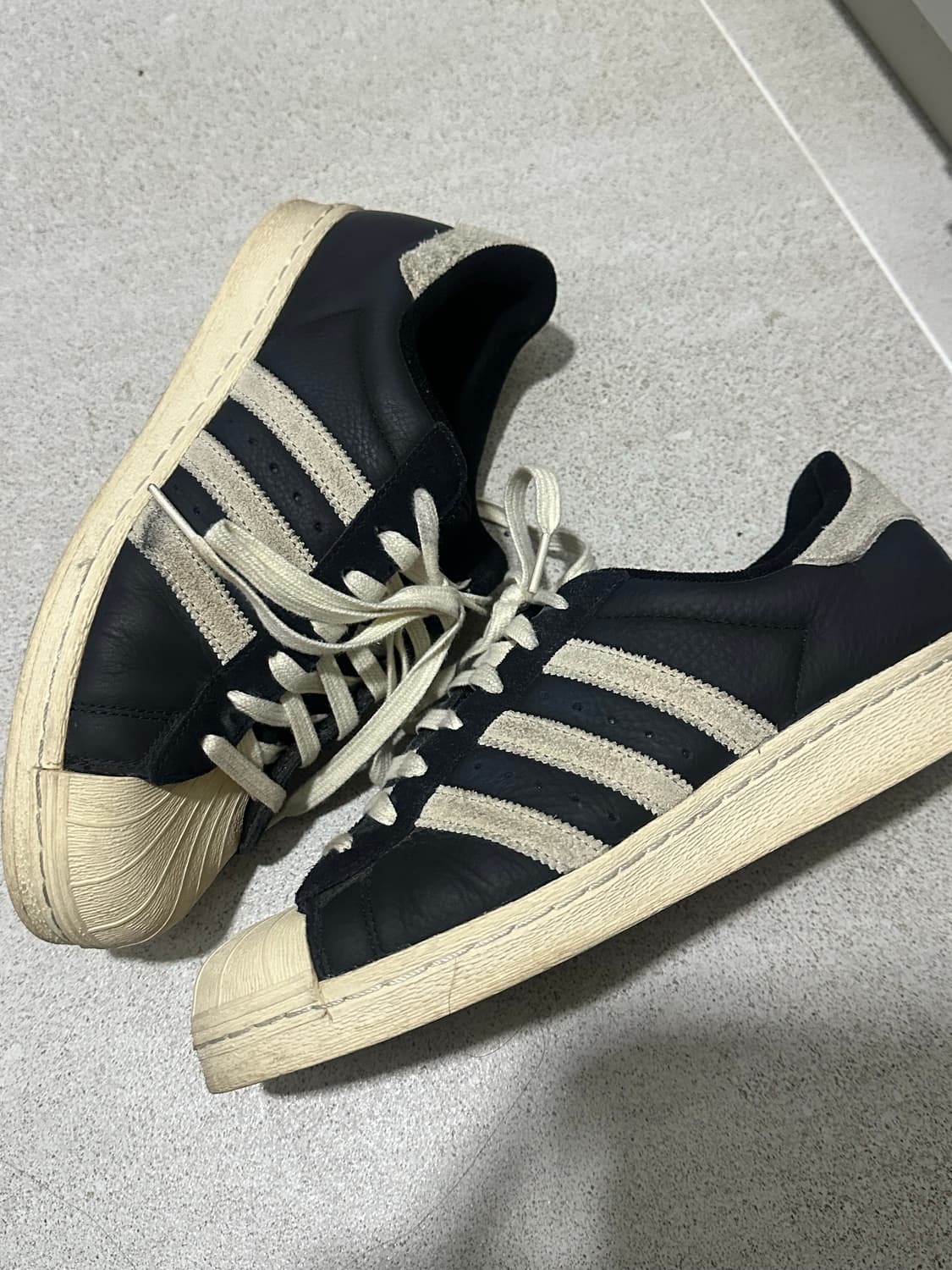 아디다스 빈티지 슈퍼스타 82 - 블랙:크림 상품이미지2