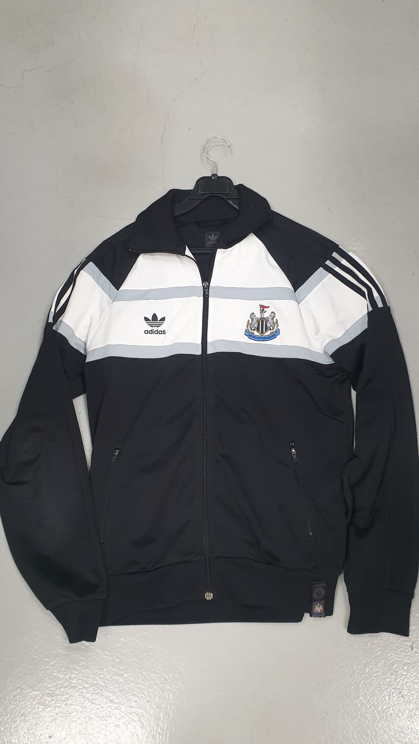 아디다스 뉴캐슬 트랙탑 105 상품이미지1