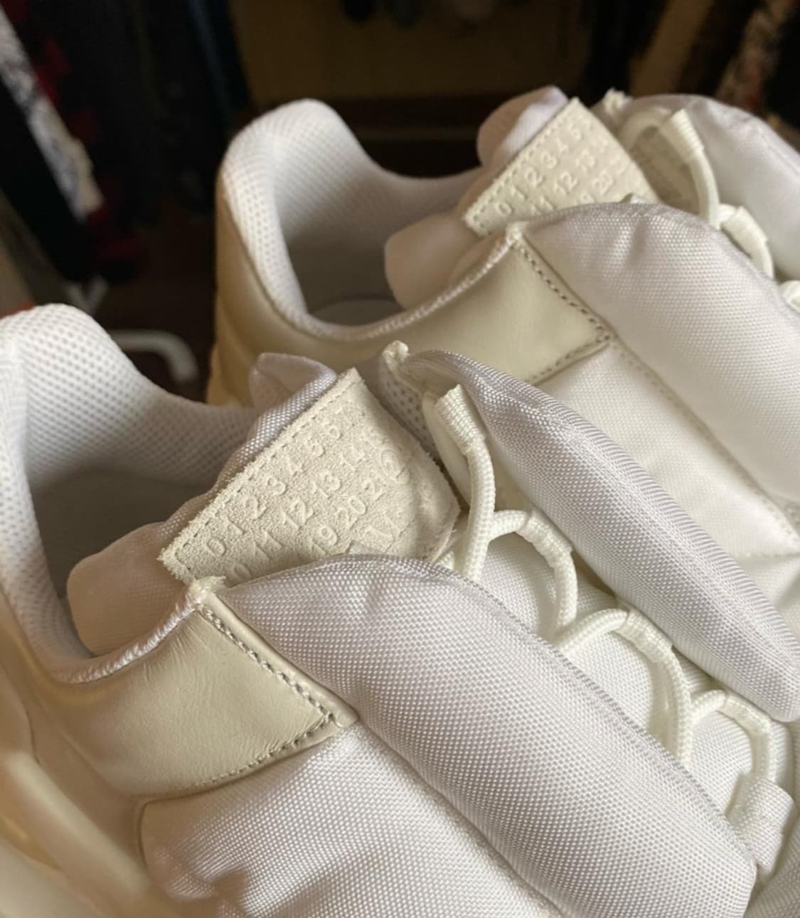 [새제품]42.5 마르지엘라 스니커즈 푸퍼 화이트 신발 운동화 마젤 상품이미지3