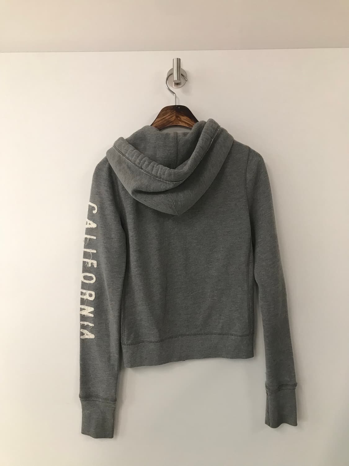 홀리스터 y2k 와투케 딱붙 그레이 후드집업 상품이미지3