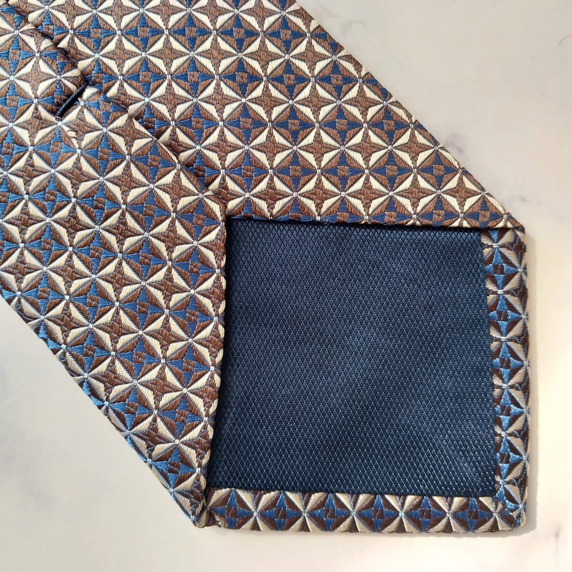 니나리치 실크 브라운 패턴 넥타이 8.7cm A+등급 K2065
 상품이미지7