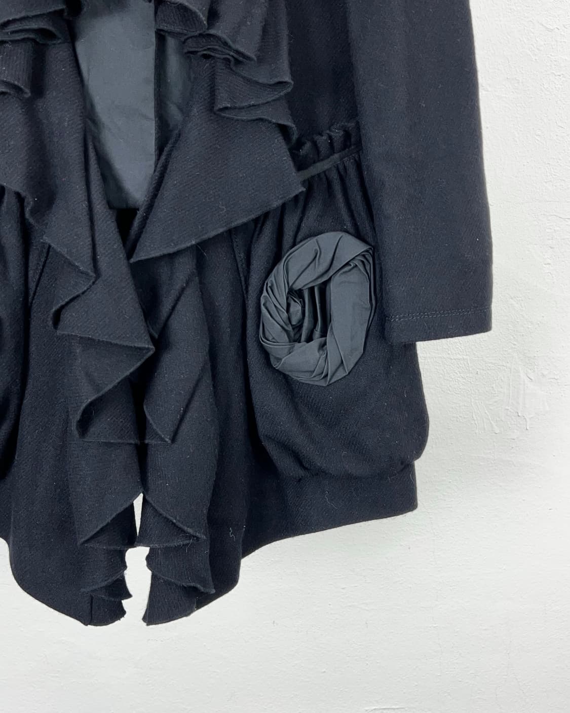 마리떼 프랑소와 저버 어반 케이프 블랙 울 코르셋 코트 상품이미지6