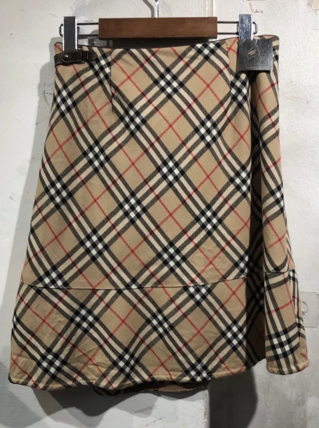 [8503]Burberry check midi wrapped skirt 상품이미지5