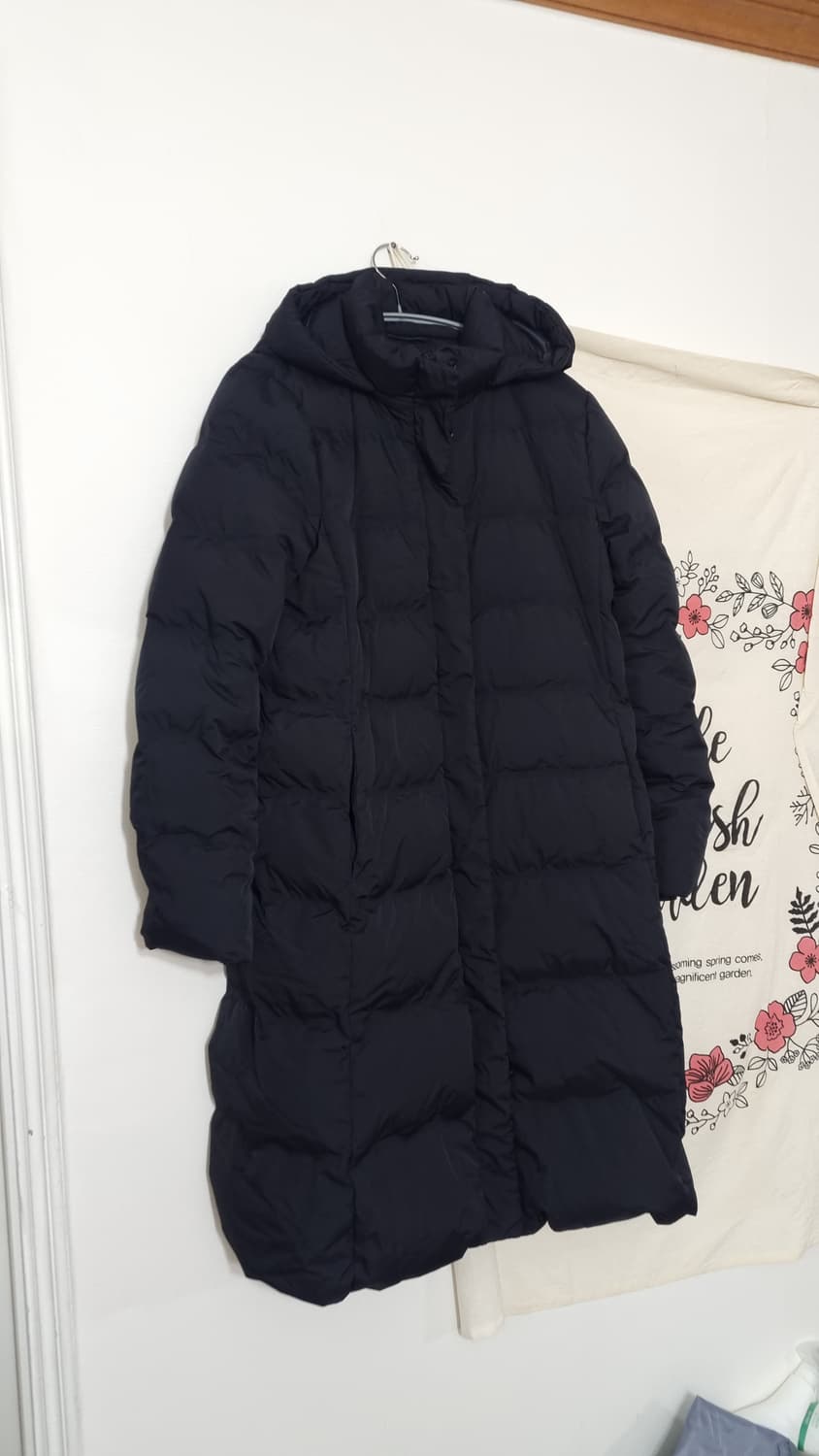 유니클로 심리스 다운 패딩 코트 상품이미지2