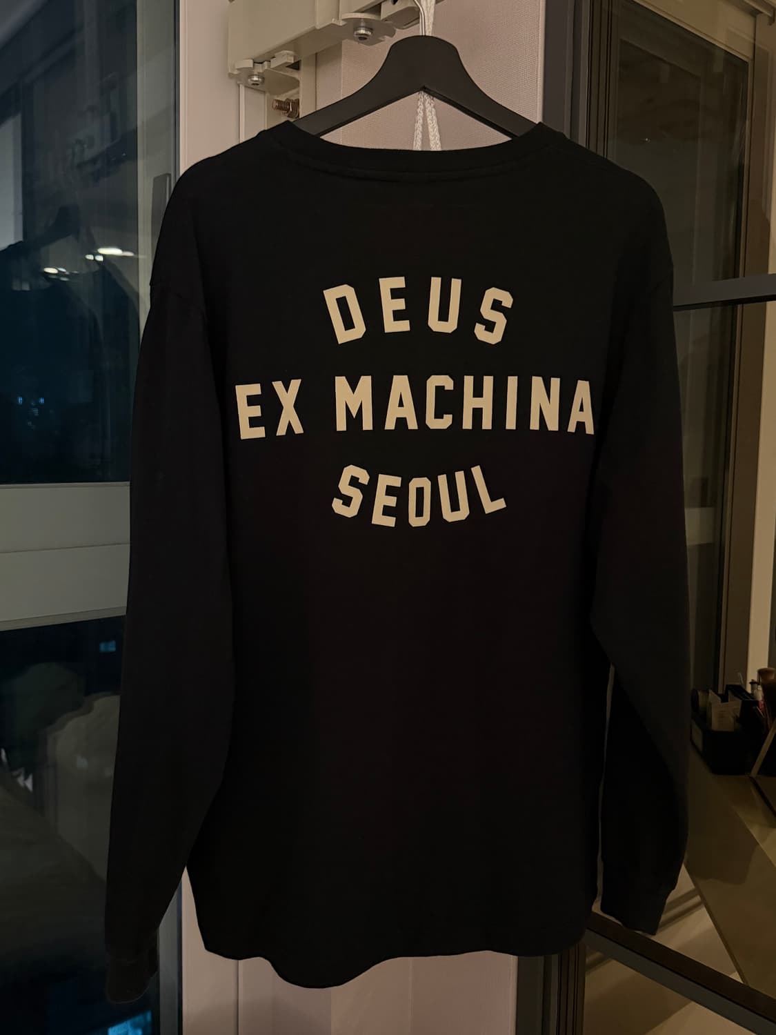 데우스 엑스 마키나 서울 컬리지 어드레스 롱슬리브 티셔츠 블랙 L 상품이미지1