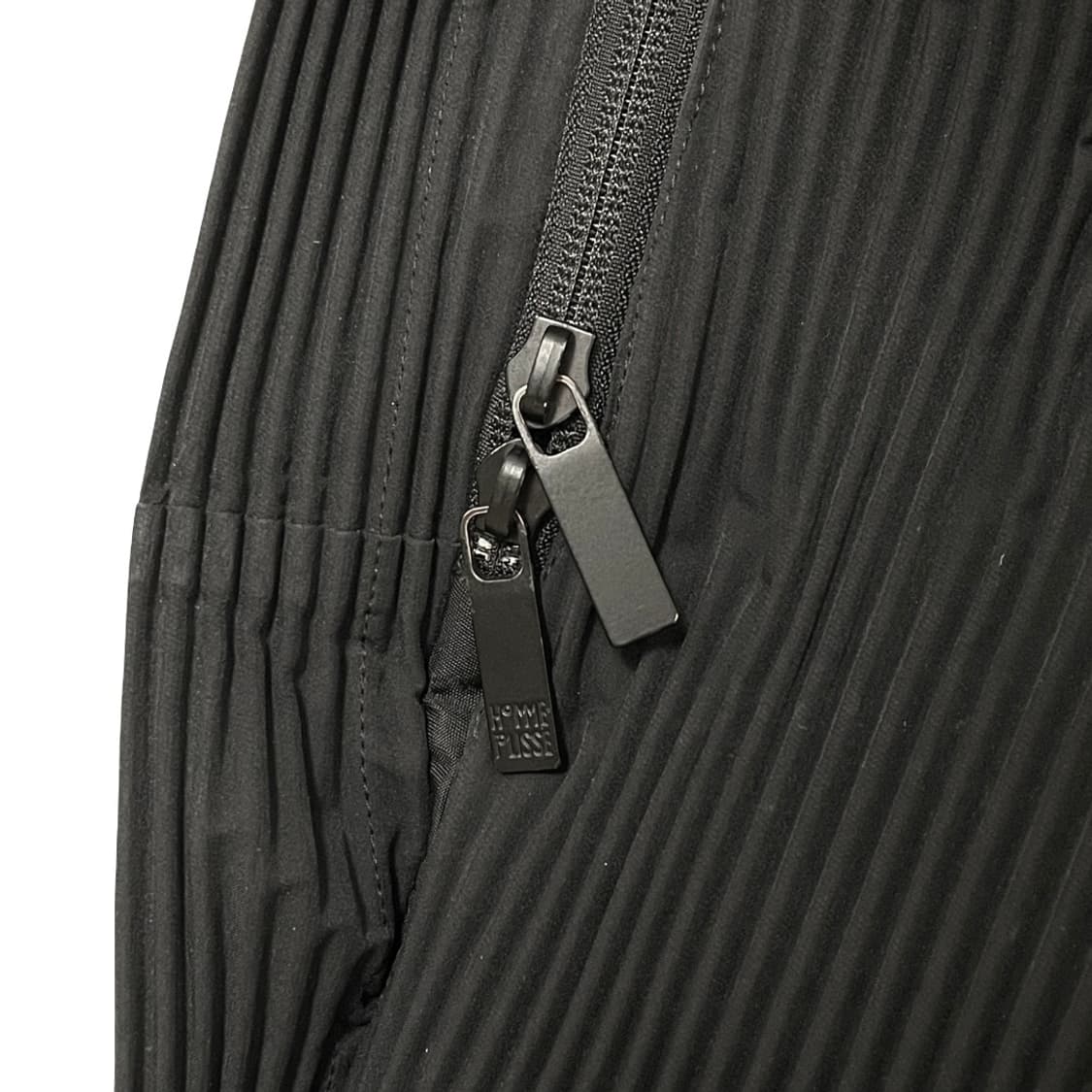 옴므 플리세 이세이 미야케 플리츠 데이팩 블랙 상품이미지3