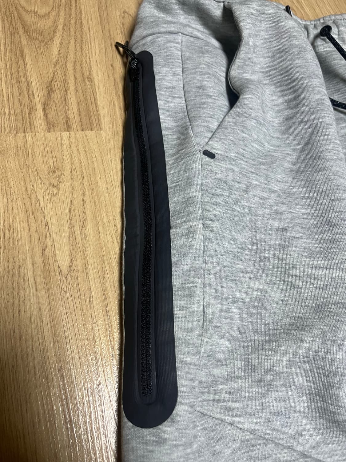 나이키 테크 플리스 회색 조거팬츠 상품이미지4
