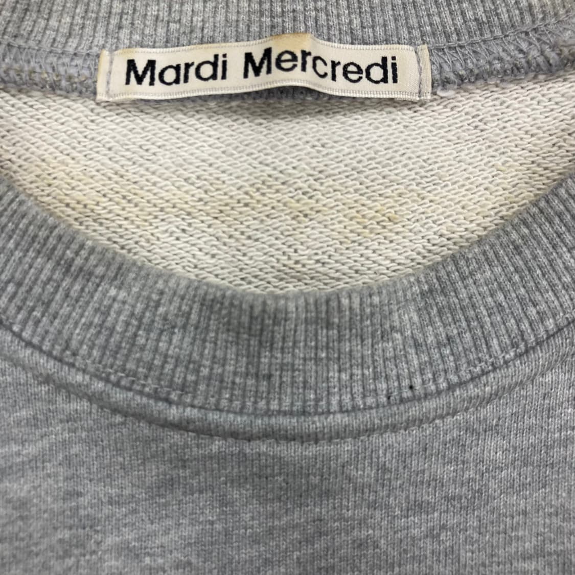 마르디 메크르디 그레이 빅로고 맨투맨 상품이미지3