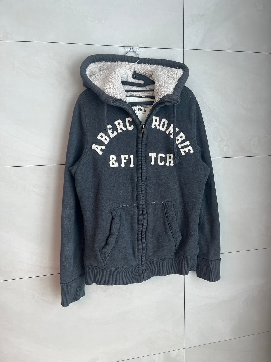 아베크롬비 스펠로고 퍼 후드집업 그레이 [M] 상품이미지2