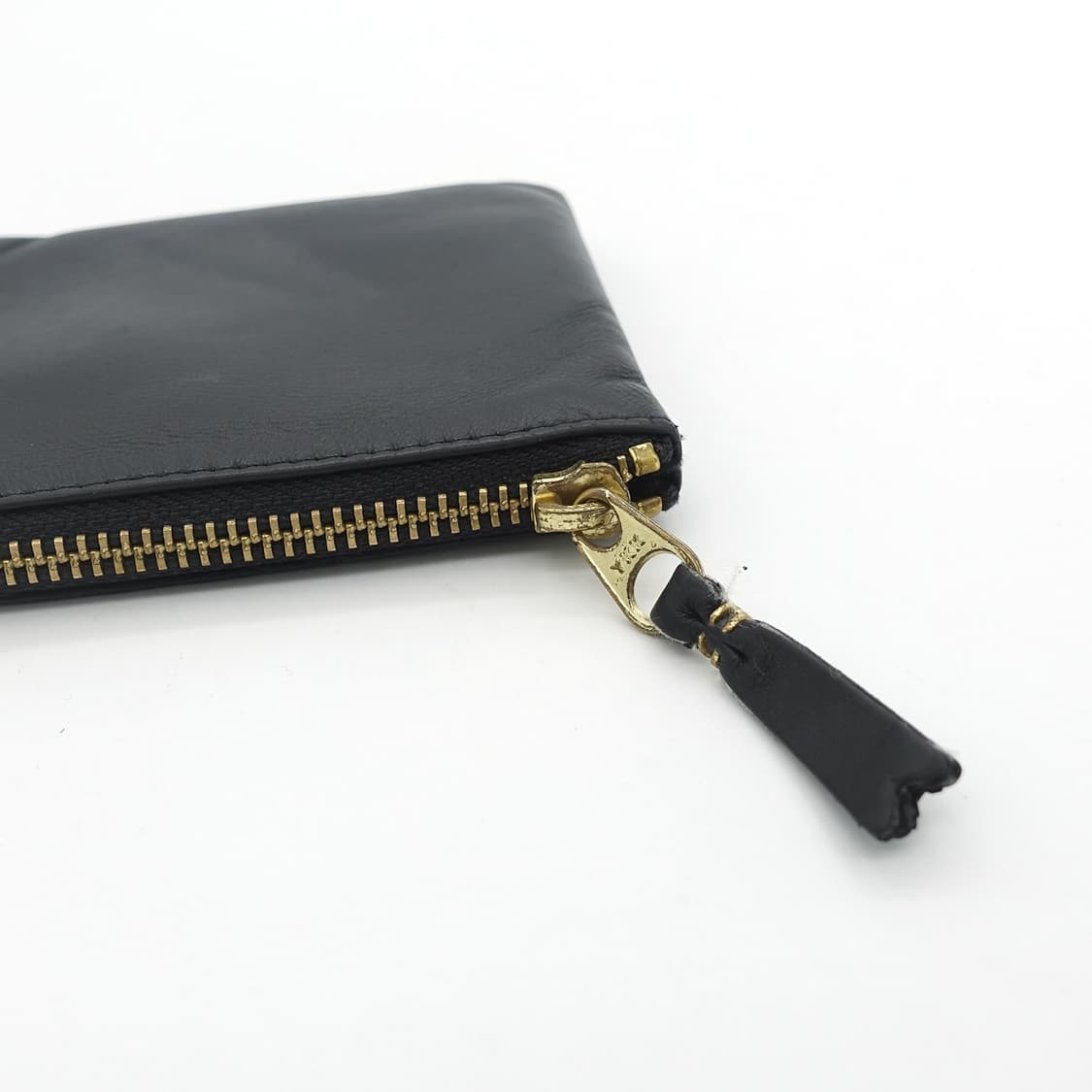 COMMEDESGARCONS 꼼데가르송 클래식 레더 블랙 지퍼 지갑 상품이미지7