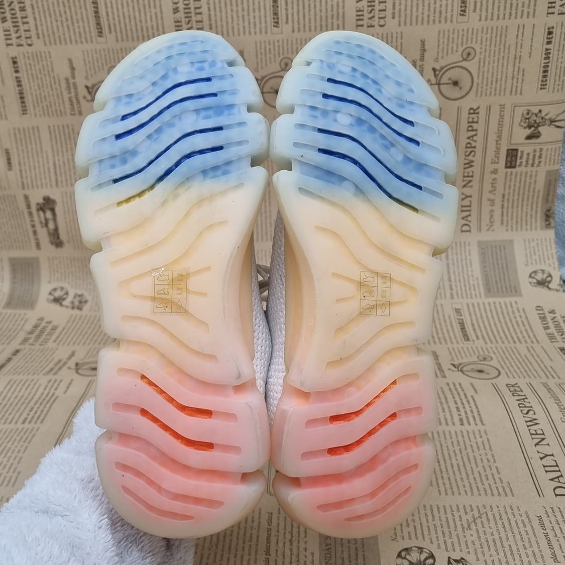 스티브메든 여성운동화 실사이즈240 상품이미지3