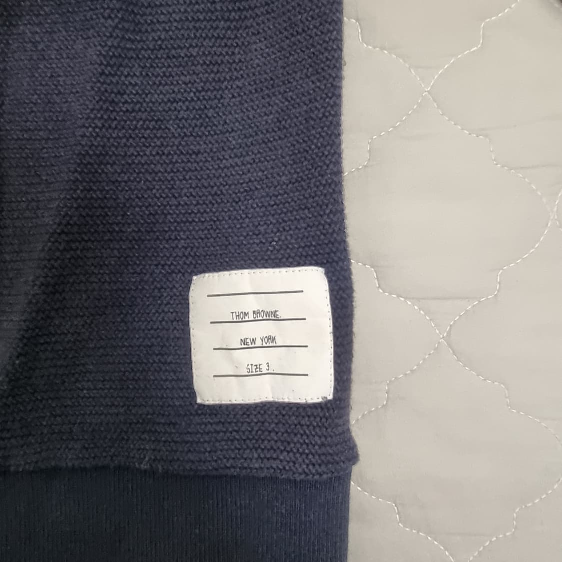 톰브라운 가디건 상품이미지2