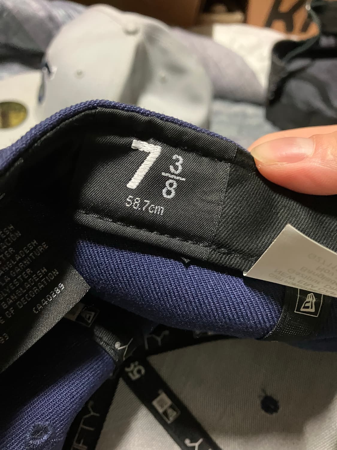 슈프림 골드 크로스 뉴에라 네이비 738 상품이미지3