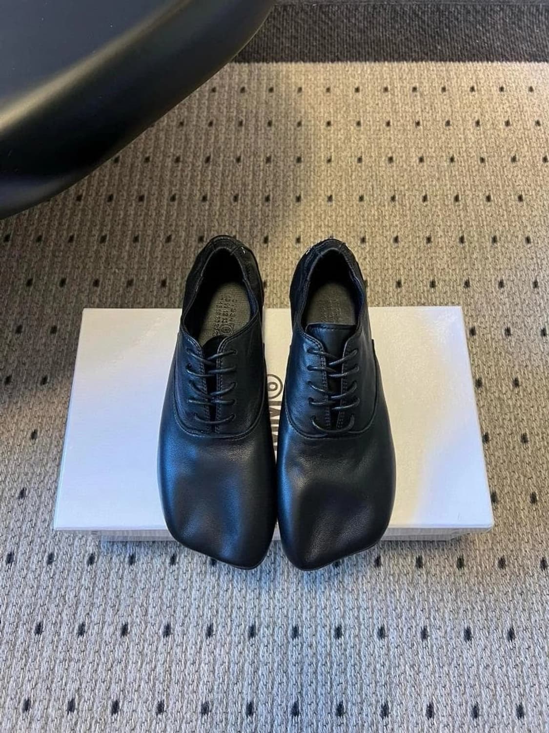 MM6 메종 마르지엘라 블랙 레이스업 슈즈 상품이미지2