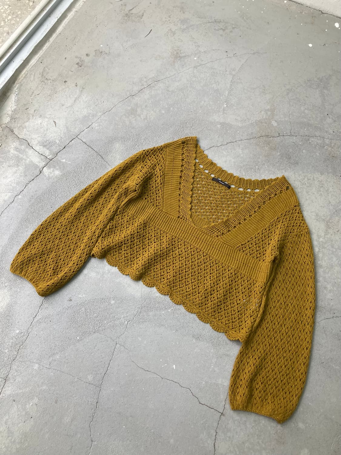 mustard v-neck knitted sweater 상품이미지3