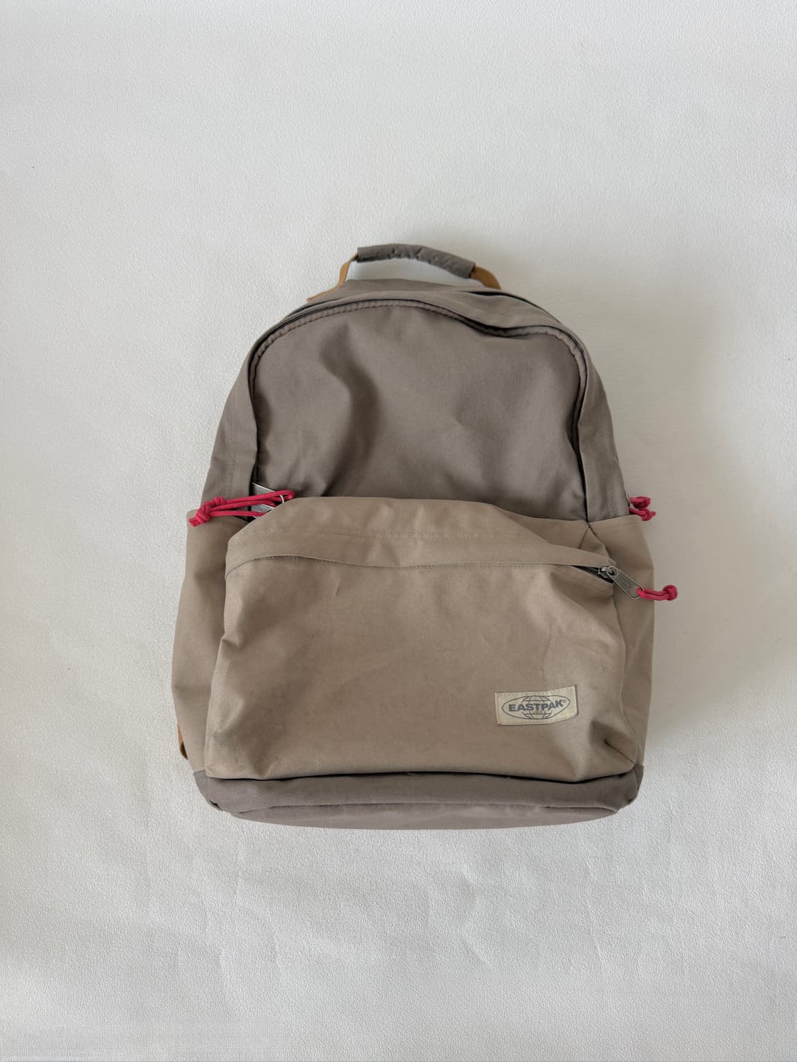 이스트팩(EASTPAK) 백팩 상품이미지1