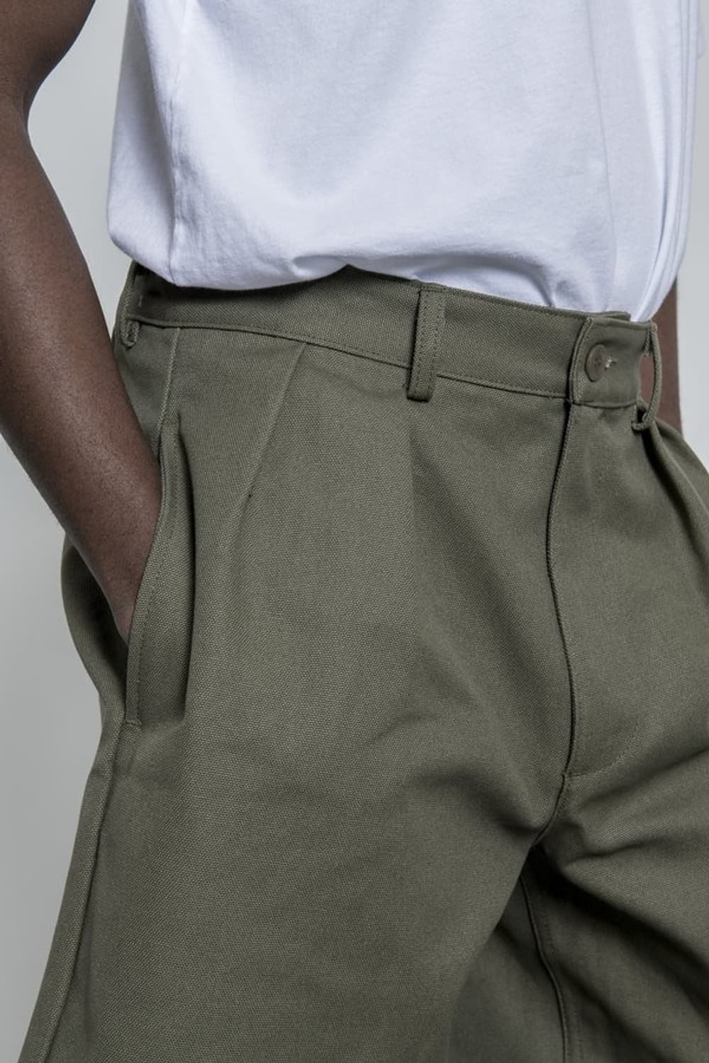 [32] PAA 더블 플리츠 쇼츠 IVORY 상품이미지9