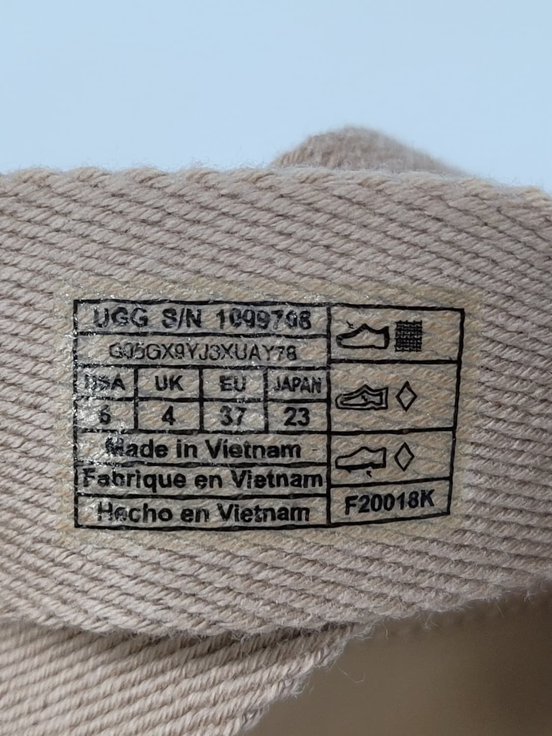 (새상품급) UGG 어그 칼라 웨지 샌들 / EU 37 (230~235) 상품이미지8