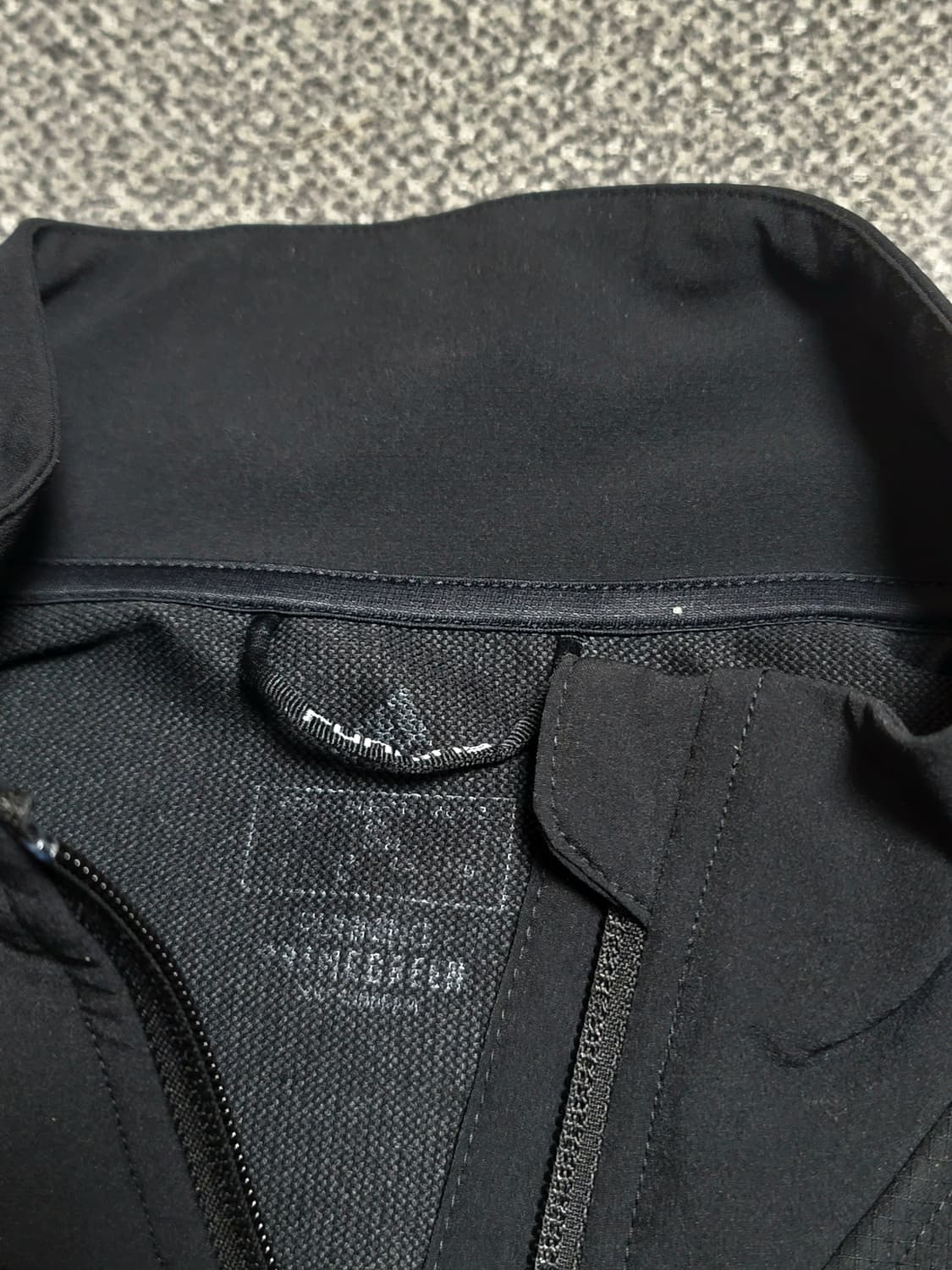 아디다스 OWN THE RUN  바람막이 M 러닝 상품이미지5