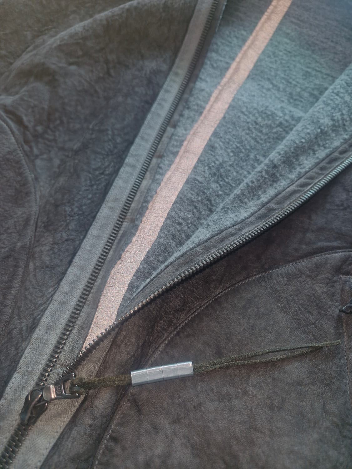 아이작 세럼 램스킨 수소봉제 봄버 M 상품이미지4