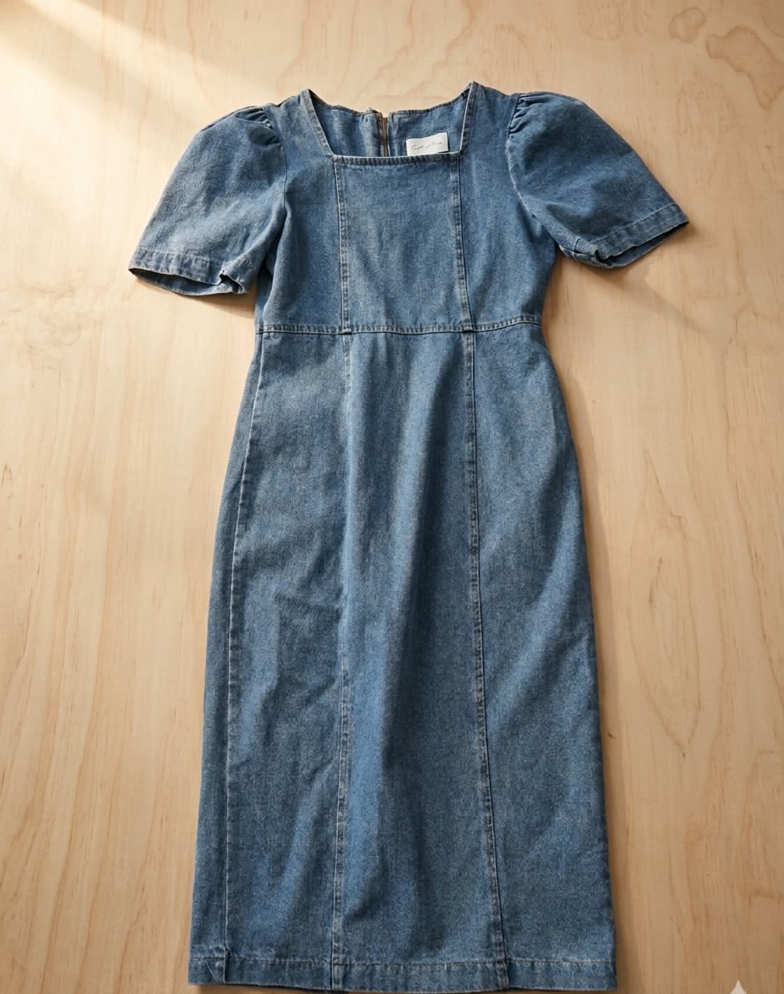 [미니멀/페미닌] 스퀘어넥 퍼프소매 데님 롱 원피스 상품이미지2