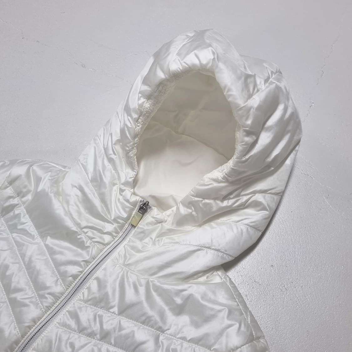 노스페이스 화이트 경량 패딩 - L     상품이미지5