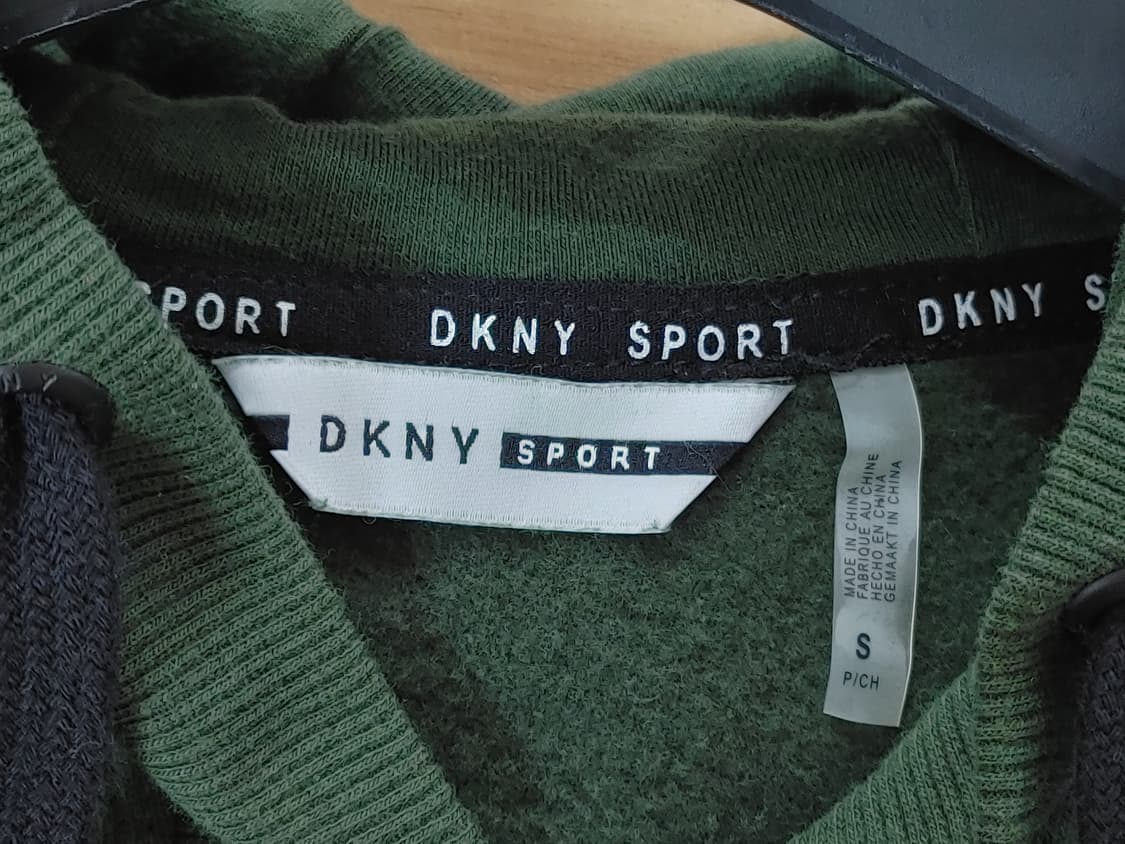 DKNY SPORT 디케이엔와이 여성 안감기모 반팔 롱후드티
 상품이미지6