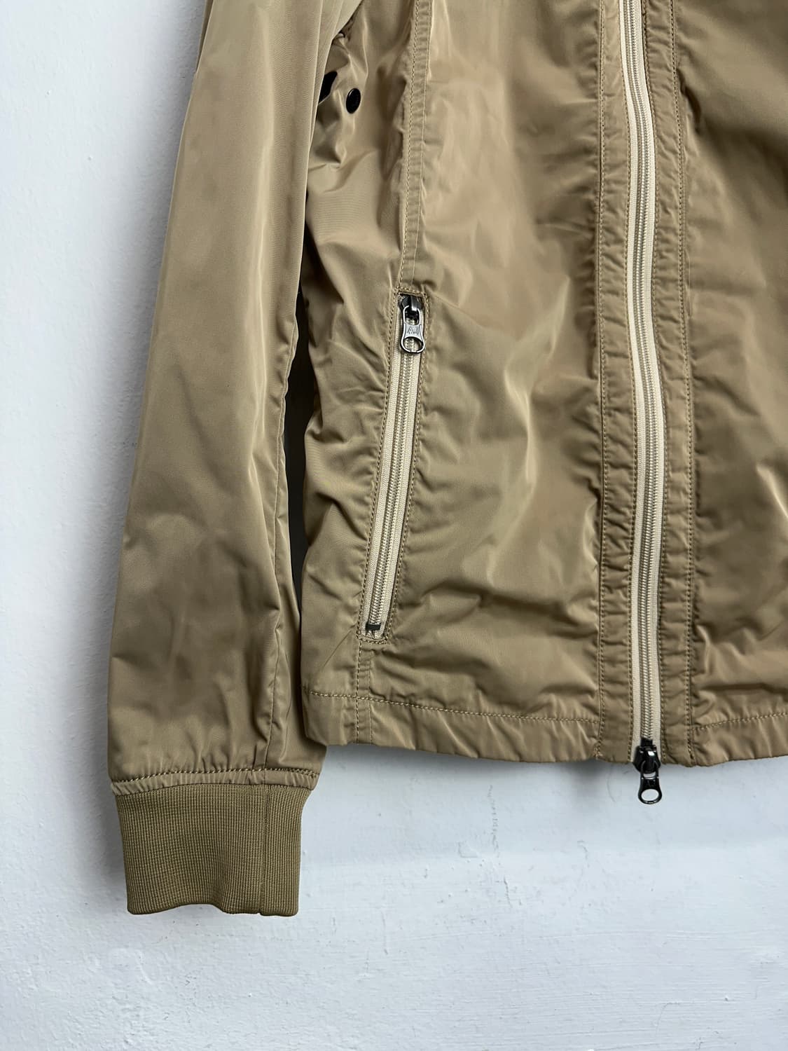 Armani Jeans Slim Fit Nylon Bomber Jacke 상품이미지5