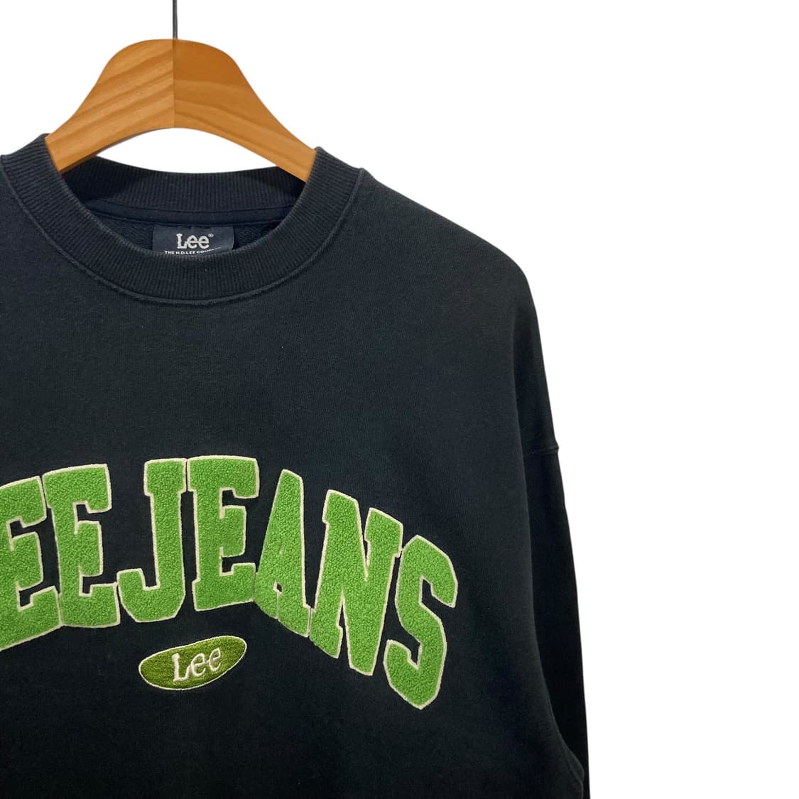 Lee 패치 블랙 맨투맨 상품이미지3