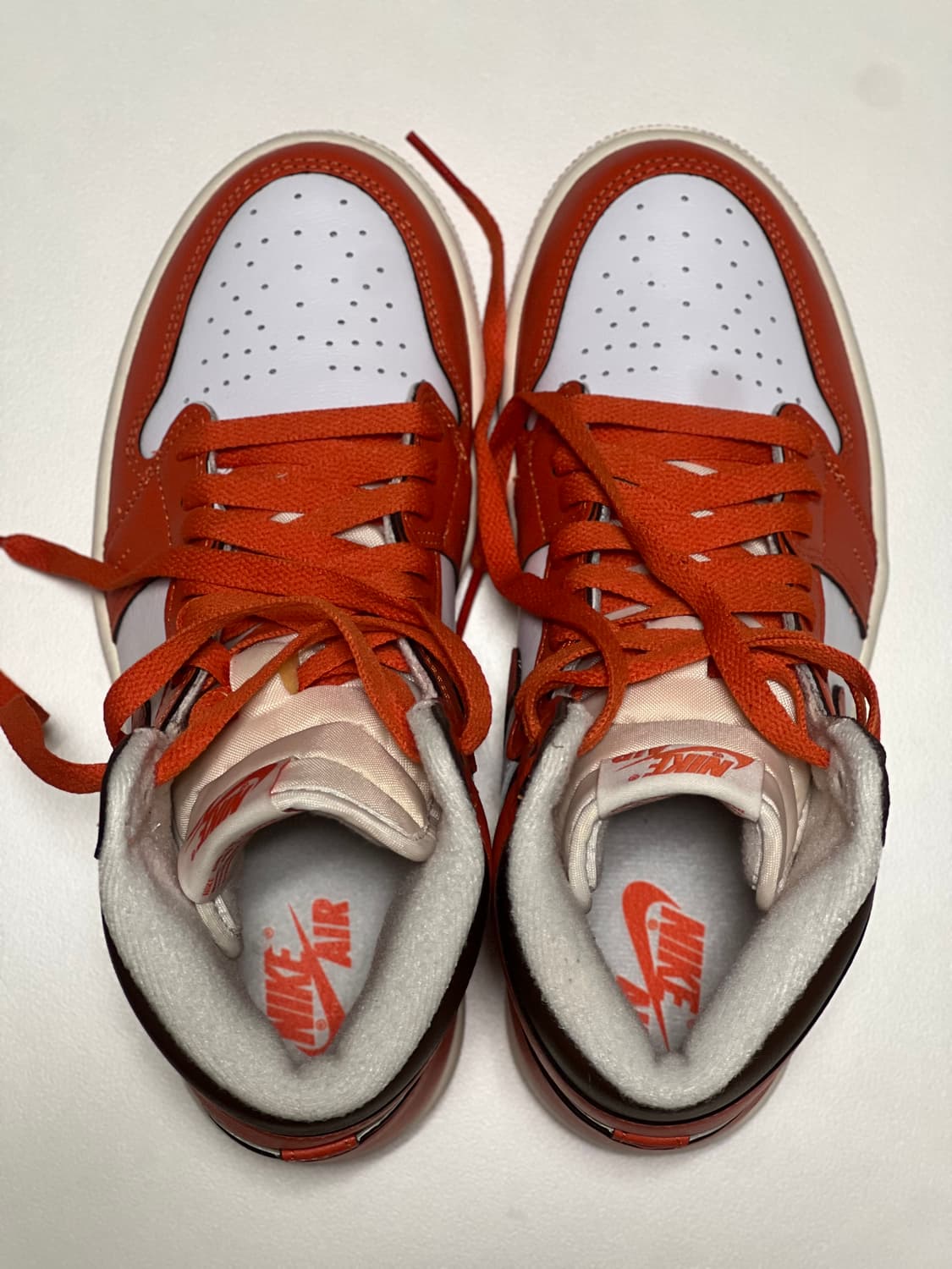 나이키 에어 조던 1 레트로 하이 OG 스타피쉬(240) 상품이미지5