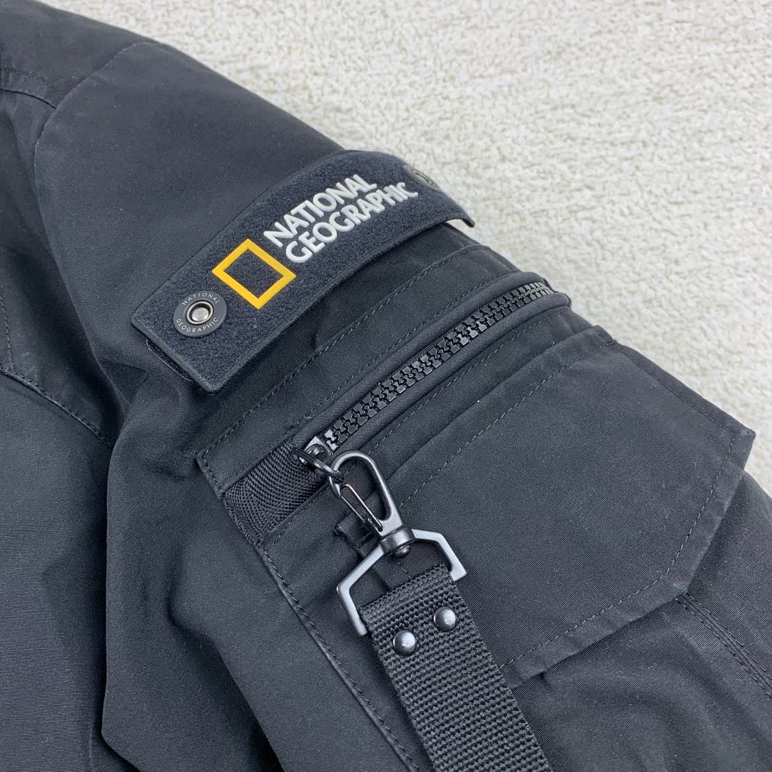 내셔널지오그래픽 타루가 덕다운 패딩 봄버 자켓 블랙 상품이미지3