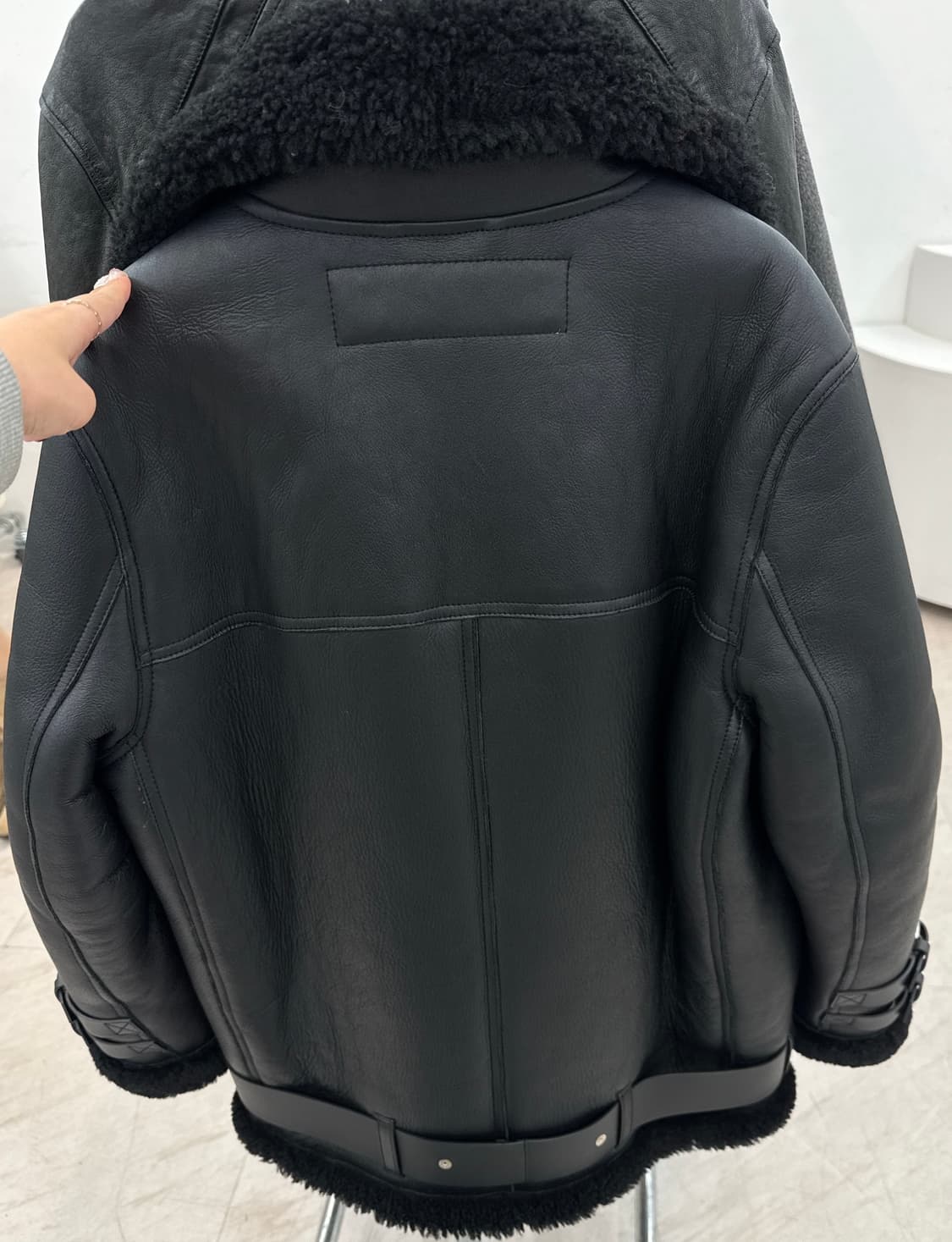 아크네 스튜디오 벨로시티 무스탕 32사이즈 상품이미지2