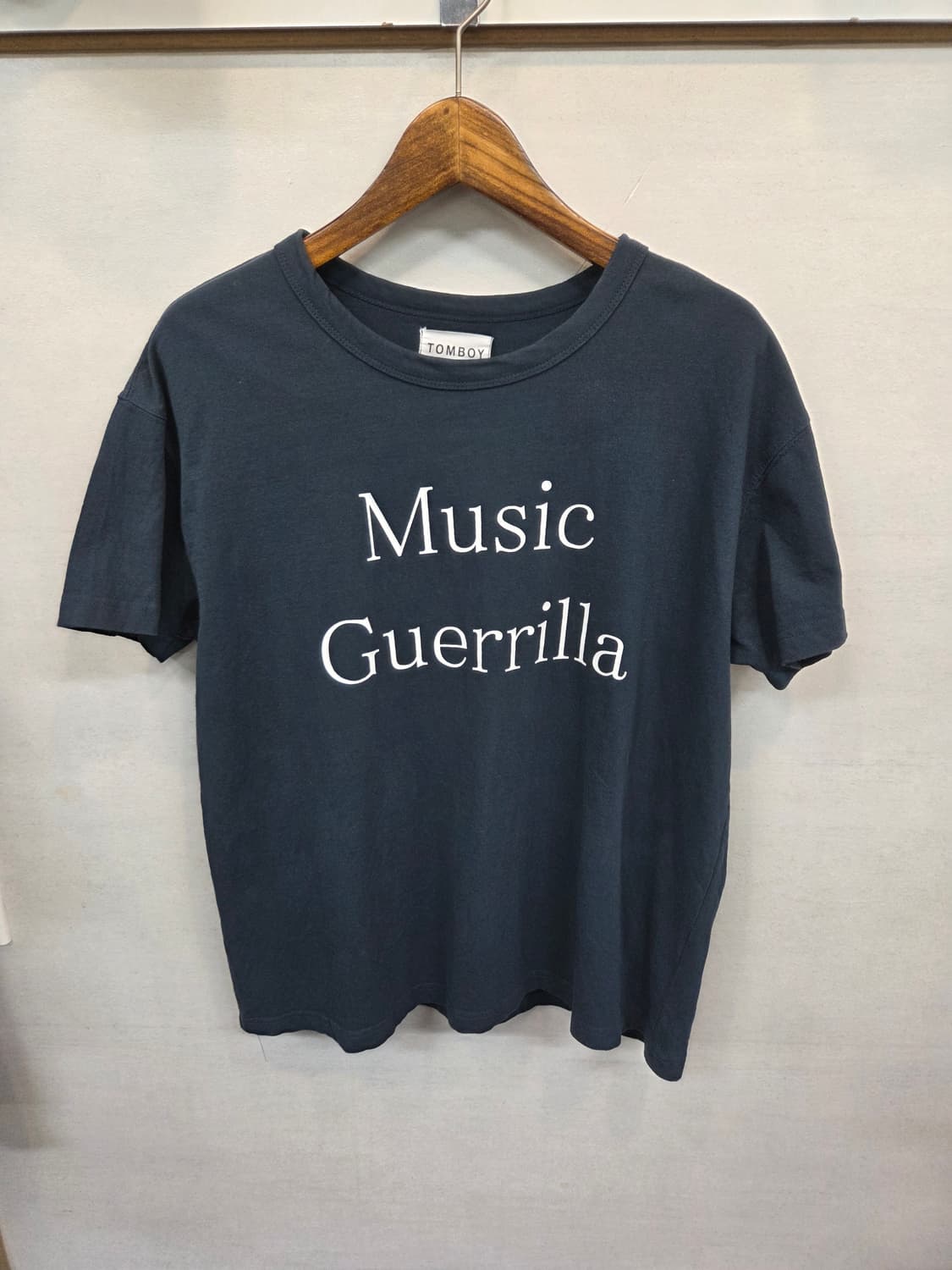 톰보이 레터링 반팔 프리  상품이미지1